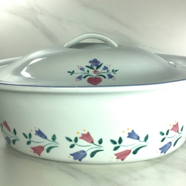 Spal Porcelanas Portugal Covered Serving Dish, Tulips and Hearts Design, Oval, 12 inches long, Discontinued Vintage Pattern