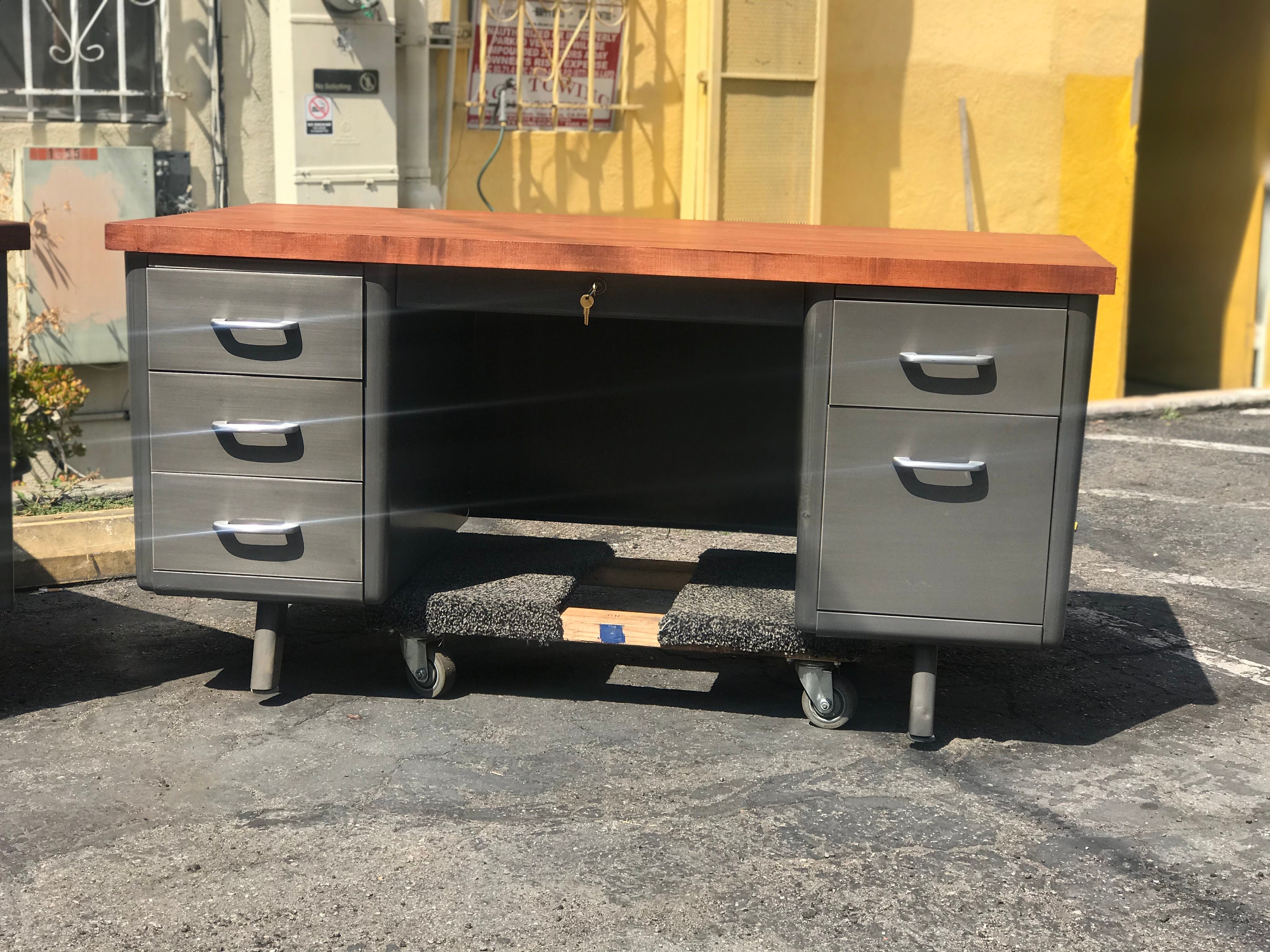 Metal on sale tanker desk