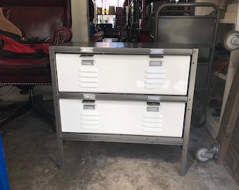 Double size large basket locker - reproduction