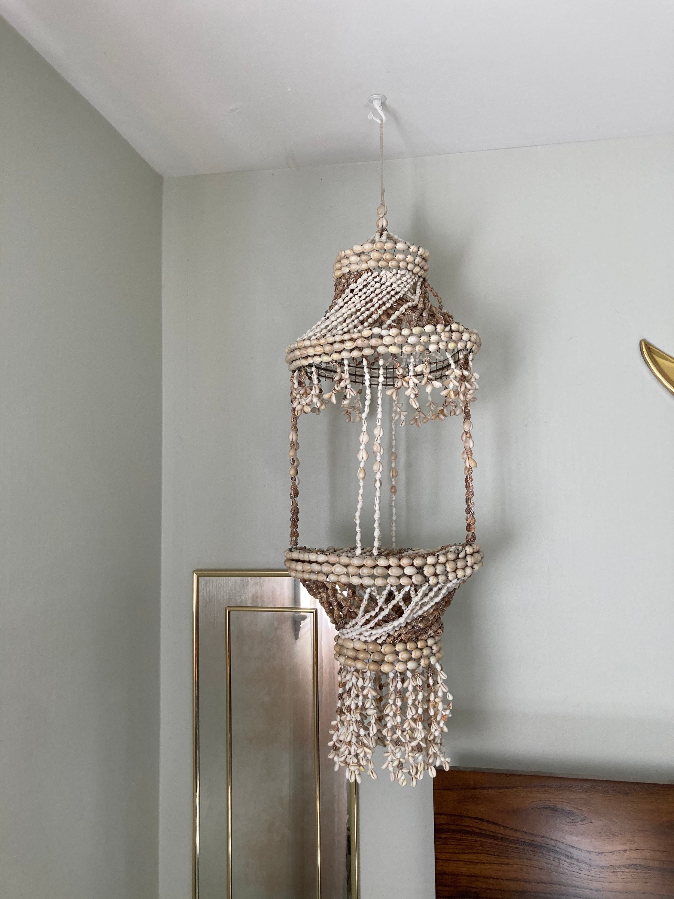 Vintage seashell chandelier deals