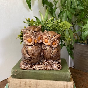 Ceramic owls planter