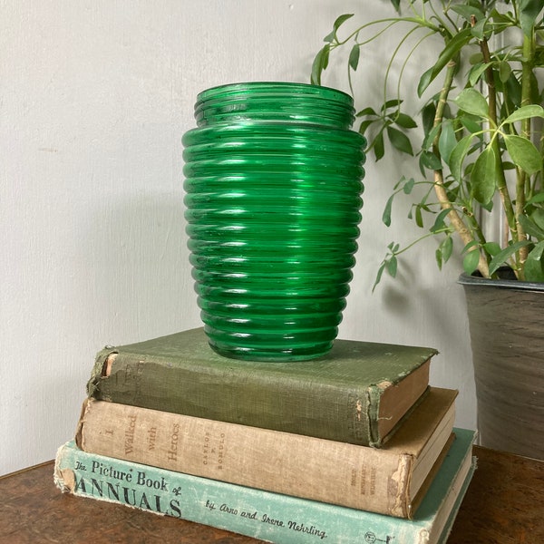 Vintage green glass vase.    B