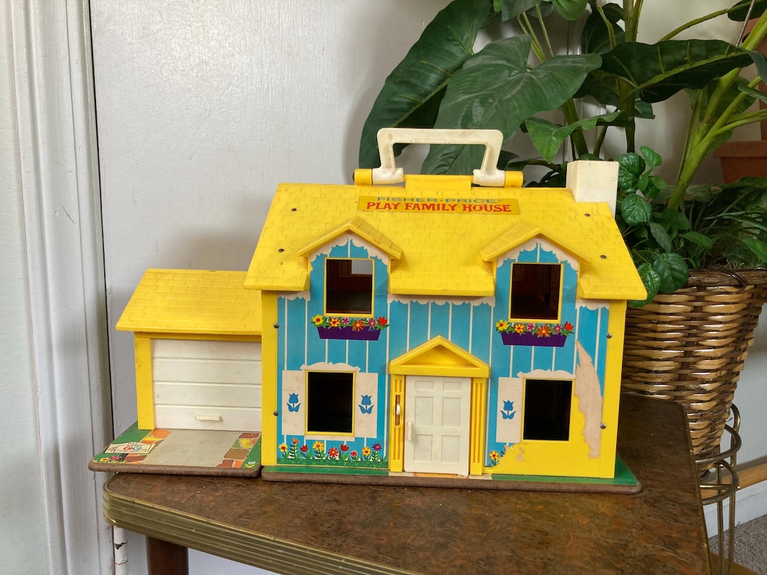 Vintage Fisher Price Dollhouse Etsy vintage-fisher-price-dollhouse-etsy