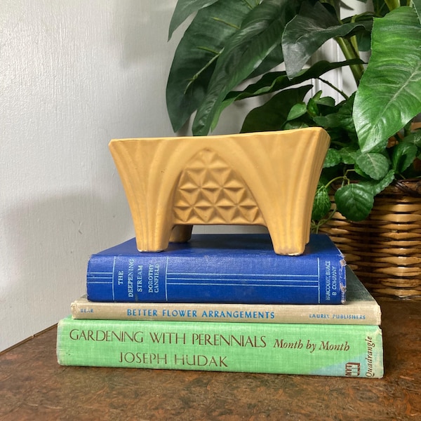 Footed mid century planter