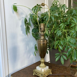Marble and brass Art Deco lamp