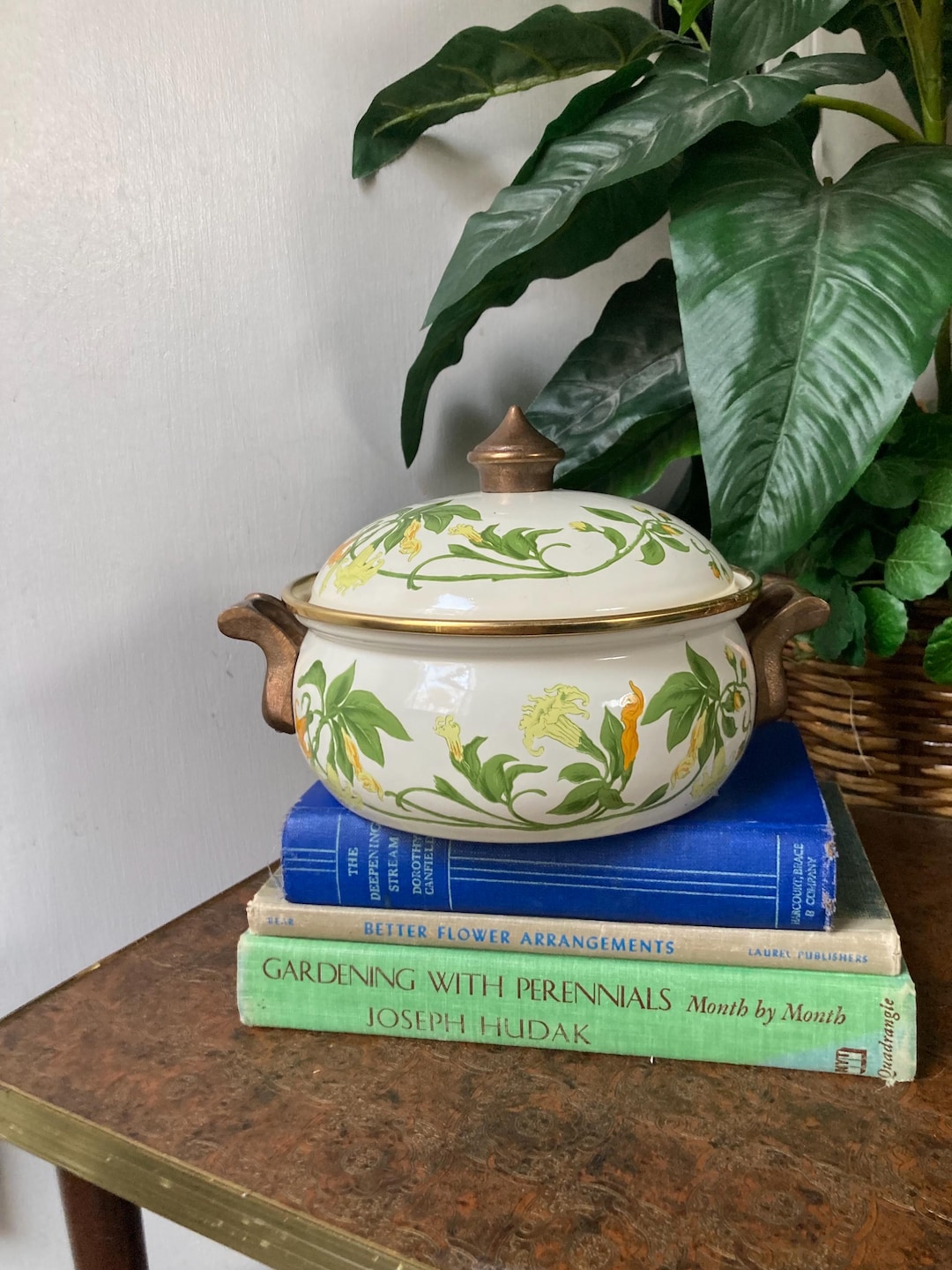 Asta Floral Enamel Pot With Lid. B72621 - Etsy