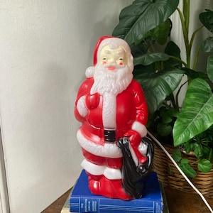 Blow mold Santa 1968.            6H