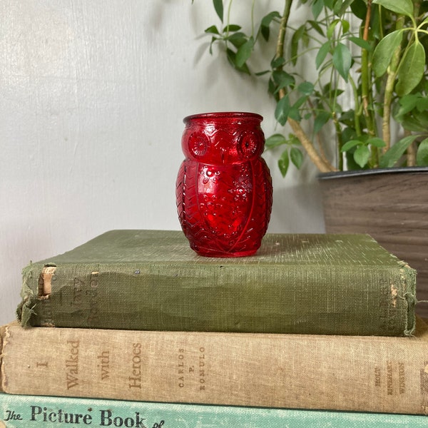 Red glass owl vase mini