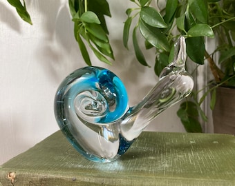 Glass snail paperweight