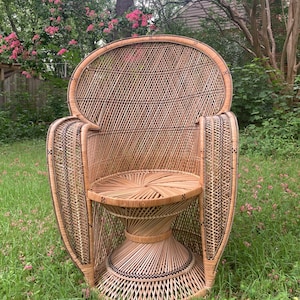 Vintage small wicker peacock chair LOCAL PICKUP