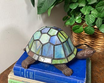 Stained glass turtle lamp