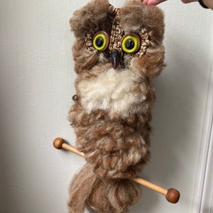 Vintage Boho Macrame Owl Hanging 70's Brown Oven Mitt Yarn 7.5