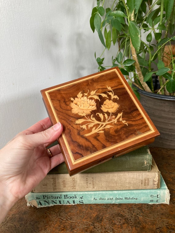 Marquetry wood musical jewelry box