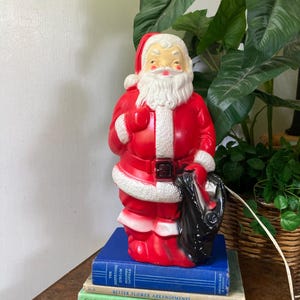 Blow mold Santa 1968.            5H