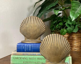 Brass clam shell bookends