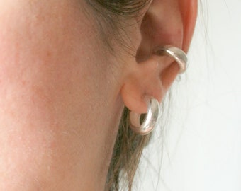 Aros de plata grandes y llamativos, pequeños aros de plata de ley 925, joyería moderna para el día a día.