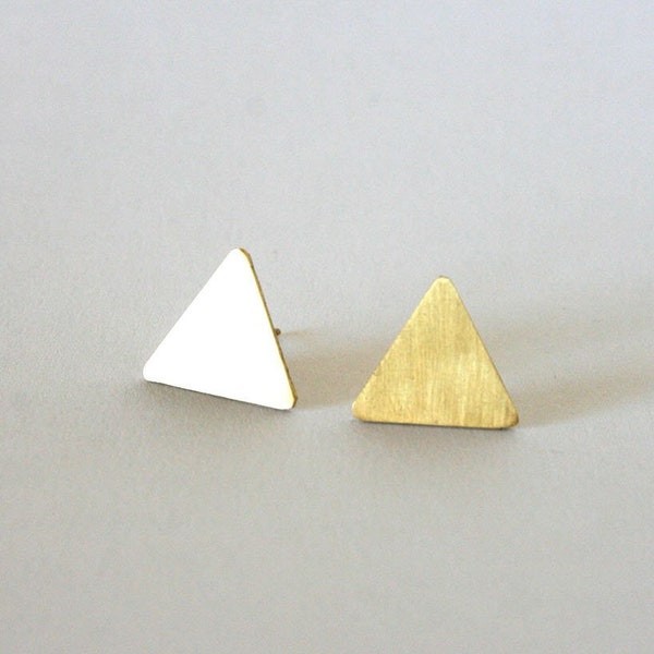 Petites boucles d'oreilles triangulaires Argent 925, laiton doré, boucles d'oreilles minimales, boucles d'oreilles géométriques simples de tous les jours