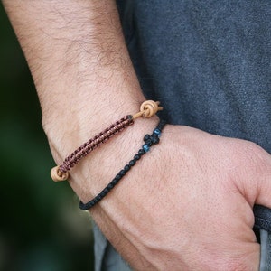 Simple adjsustable leather bracelet for men, brown, black, blue, leather wristlet, woven, sliding knot bracelet Brown