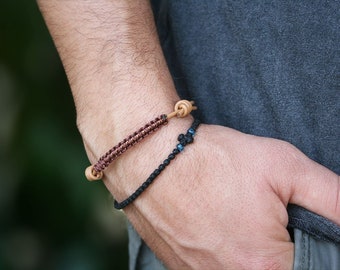 Simple adjsustable leather bracelet for men, brown, black, blue, leather wristlet, woven, sliding knot bracelet