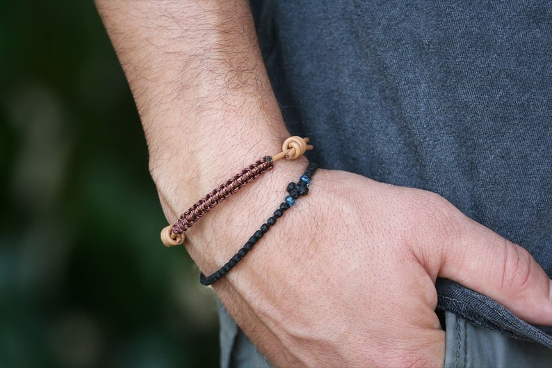 Simple adjsustable leather bracelet for men, brown, black, blue, leather wristlet, woven, sliding knot bracelet Brown