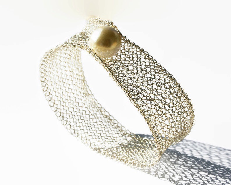 elegant bracelet bridal bracelet Silver wire crochet wide bangle bracelet with big pearl gift for girlfriend jewelry gift gift for her