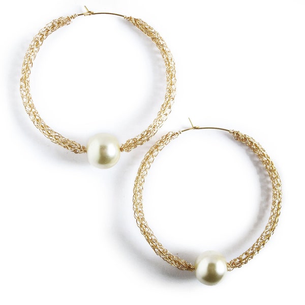Boucles d’oreilles cerceau de perle, cerceaux d’or, grandes boucles d’oreilles, bijoux de crochet de fil, idée de cadeau unique pour des femmes
