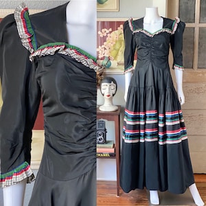 Vintage 1930’s taffeta gown with ribbon trim
