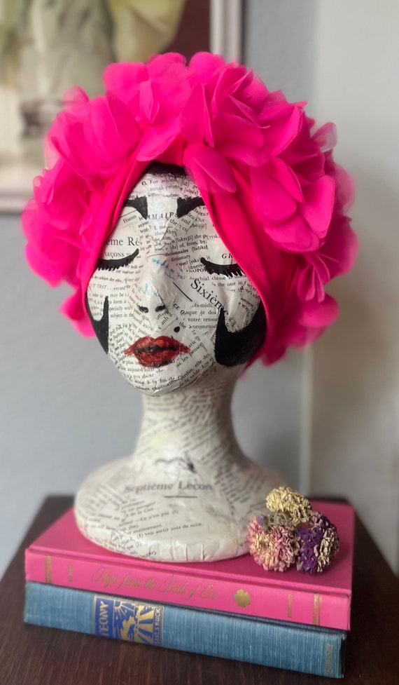 1960’s Vintage Neon Pink Petal Turban