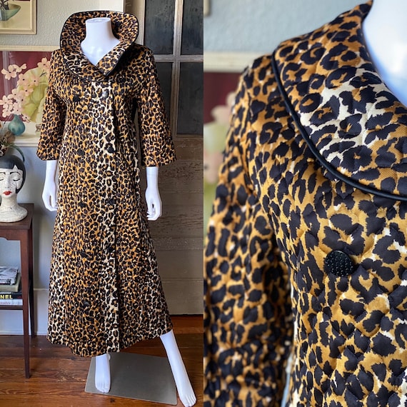 Epic 1960’s leopard quilted robe