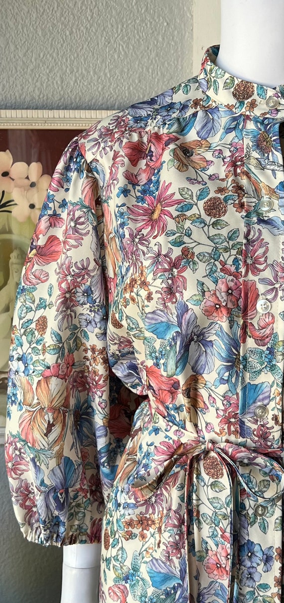 197O’s Vintage Mixed Floral Tie Waist Blouse - image 3