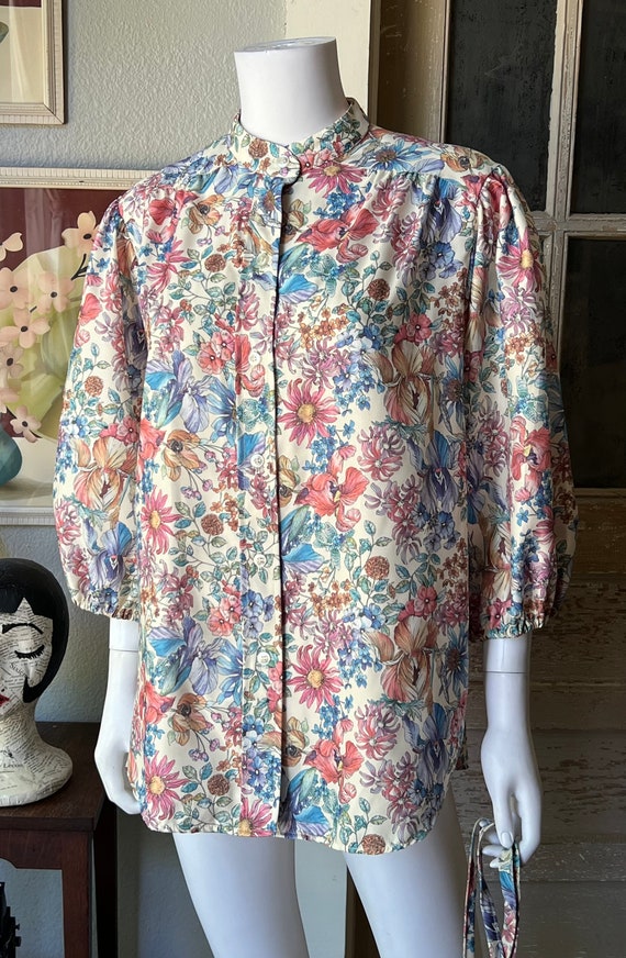 197O’s Vintage Mixed Floral Tie Waist Blouse - image 9