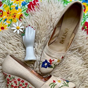 1960’s Vintage DeLiso Floral Embroidered Linen Wedge Heels
