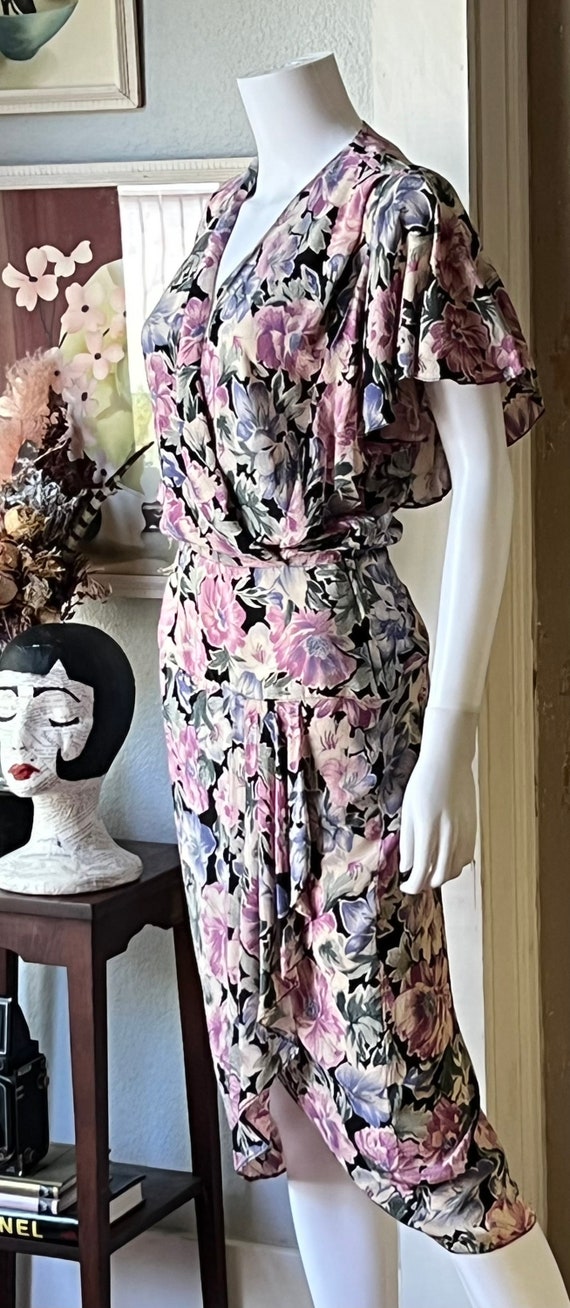 1980’s Vintage Barbara Barbara Rayon Floral Dress - image 5