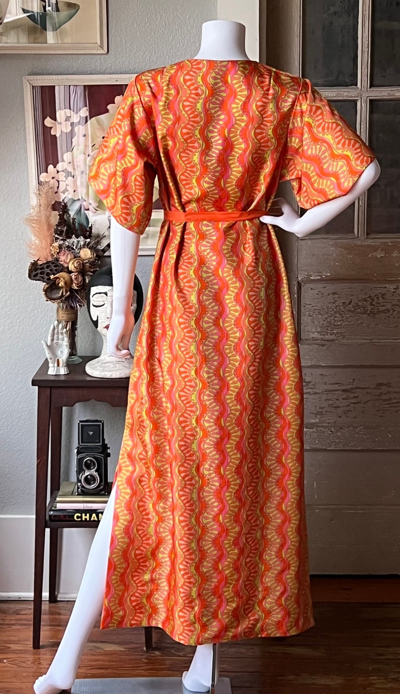 1960s Vintage Psychedelic Caftan image 6