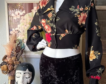 1990er Vintage Dark Floral Tie Back Crop Top