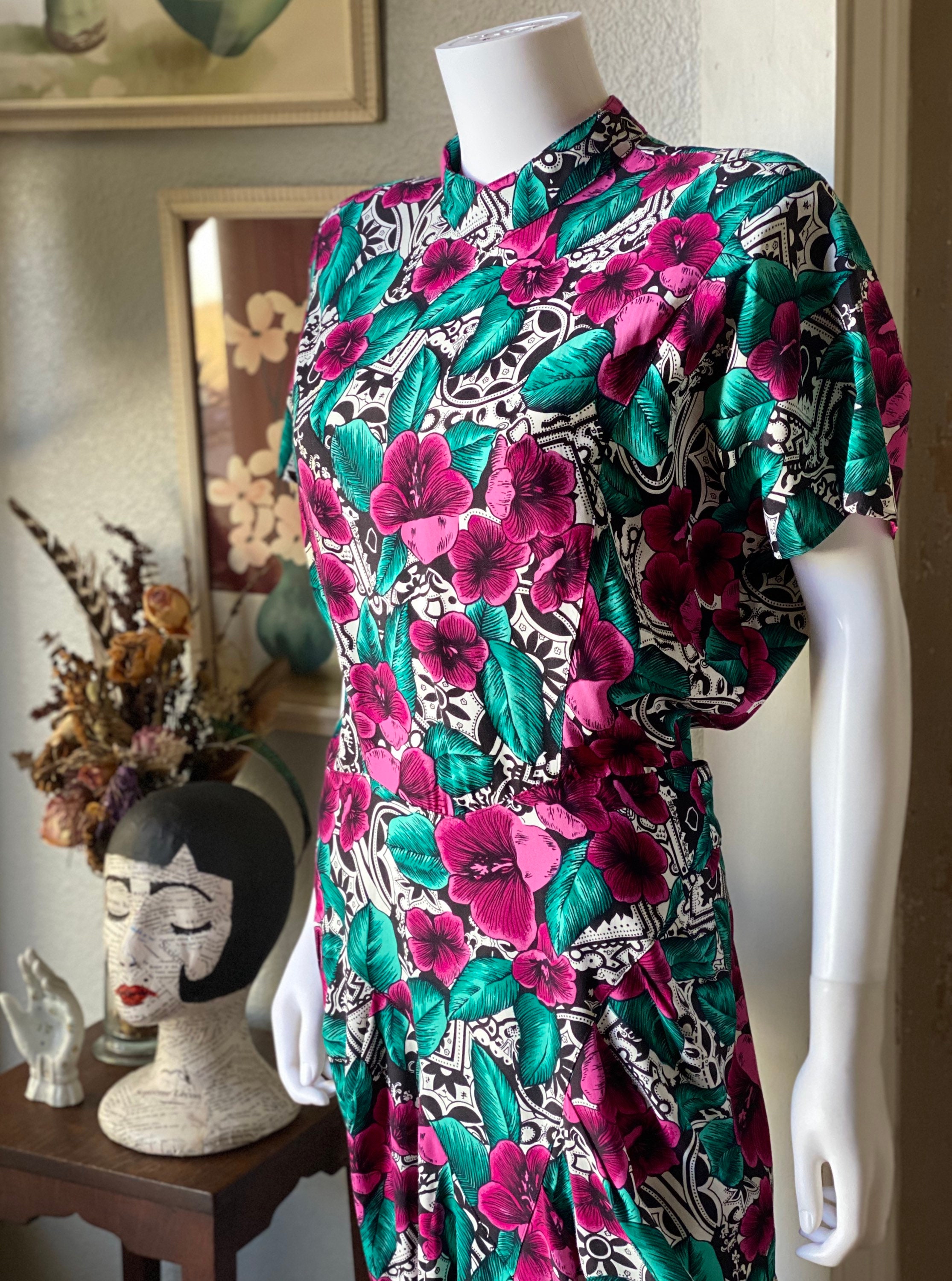 1980s Does 40s Hibiscus Print Dress by April Rain | Etsy