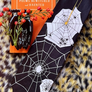 1970’s 80’s Vintage Novelty Spider Web Necktie