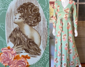 1970’s Vintage Dead stock art nouveau novelty print maxi dress | Size 12