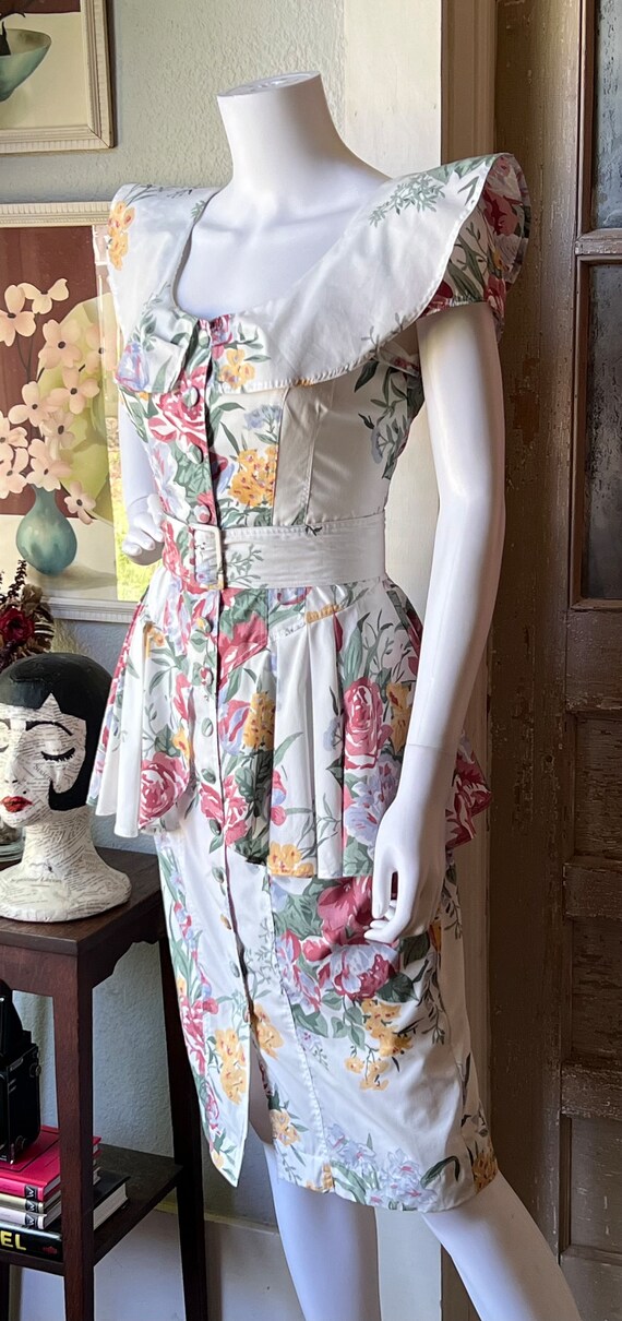 1980’s Vintage Floral Peplum Dress - image 4