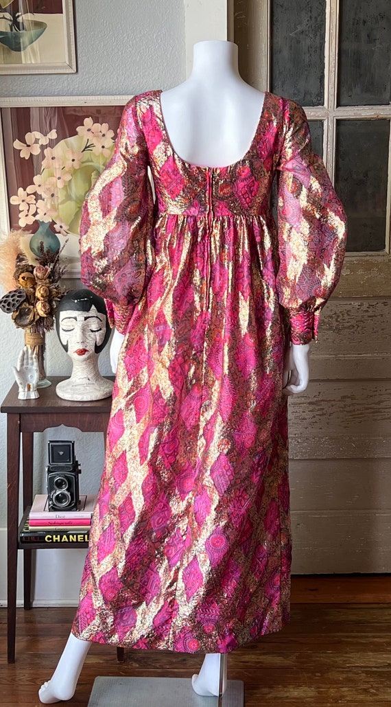 1960’s Vintage Pink and Gold Brocade Dress - image 6