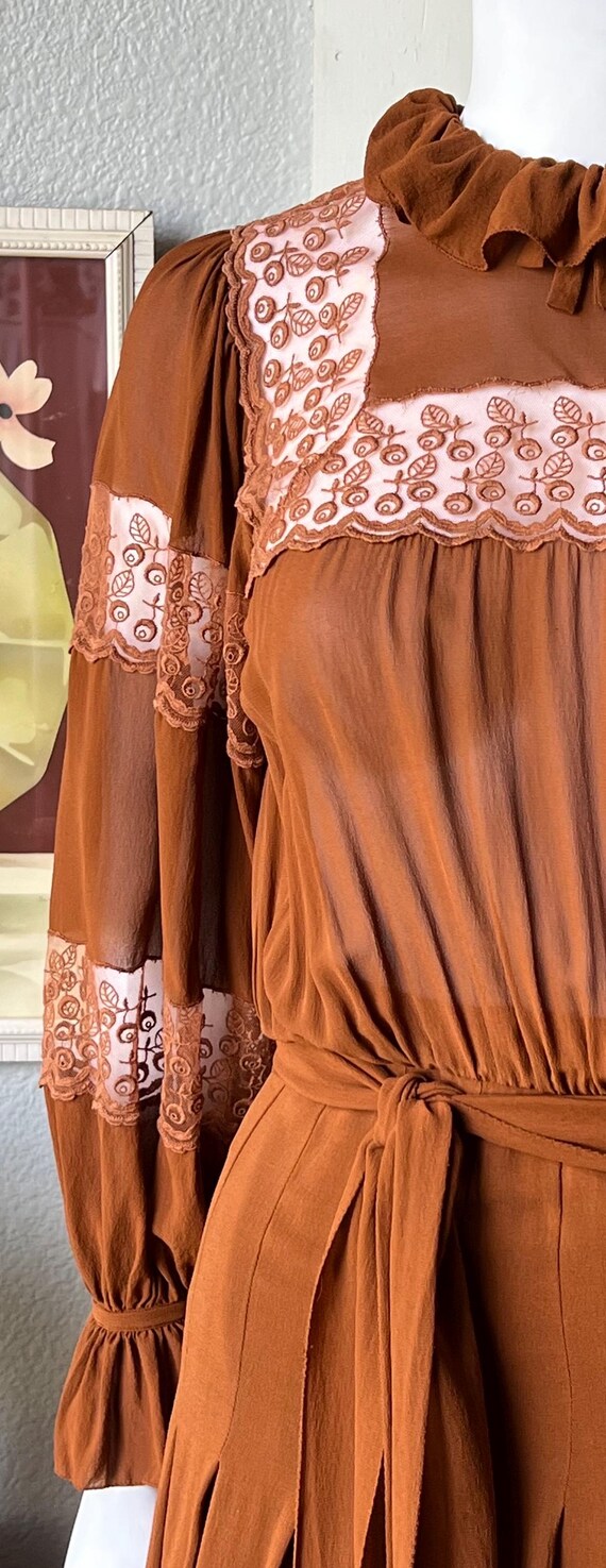 1930s Cream Beaded Silk Crepe Dress main image 1