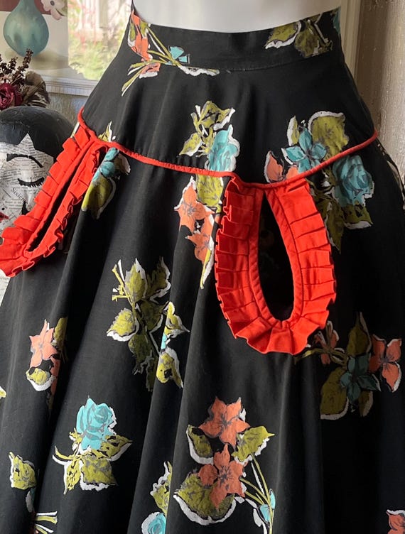 1950’s Vintage Floral/Rose Print Skirt - image 4