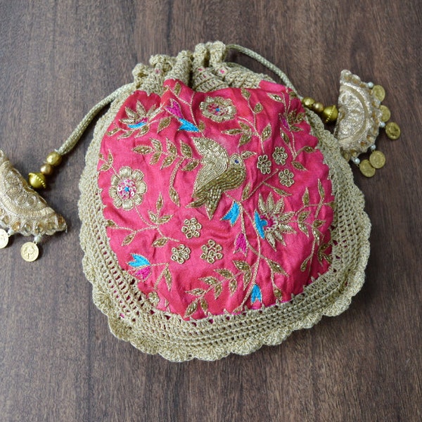 Rose Potli sac en Crochet, broderie à la main de soie Zardosi, or sac fourre-tout, mariage indien, indien accessoire, mariage mariée Potli, sac de déclaration