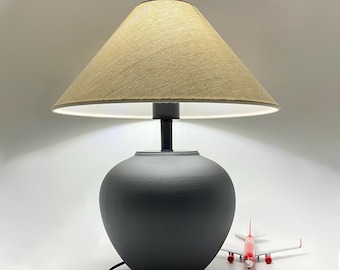 GDMES T045-5, Lámpara de mesa de cerámica y tela, Lámpara de mesita de noche, Lámpara minimalista contemporánea, Lámpara de mesita de noche, Iluminación para decoración del hogar