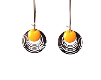 Earrings enamel and yellow silver - minimalist and simple design - round - by nat m