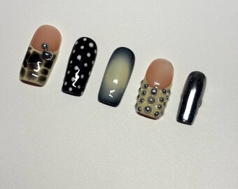 Black Silver Yellow- Y2K Nail with Charms