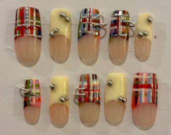 Plaid & Butter Yellow- Westwood Nails with Charms