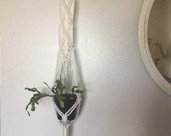 Macrame Plant Hanger/Wall Hanging