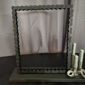 Chain Picture Frame