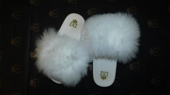 white fox fur slides